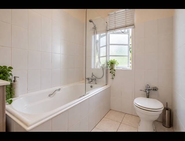 2 BEDROOM APARTMENT FOR SALE IN FRESNAYE